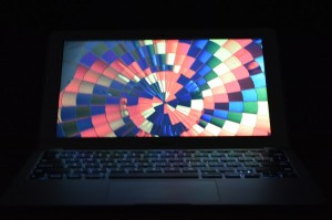 Apple MacBook Air  screen 3