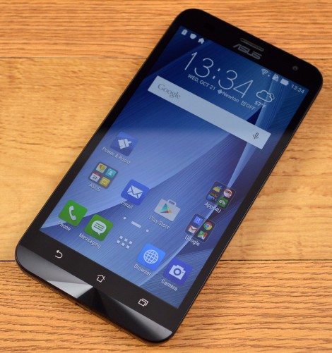Asus ZenFone 2 Laser looks like a standard Android smartphone.