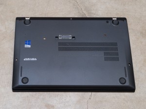 Unfortunately, the T460s now uses a non-removable internal battery.