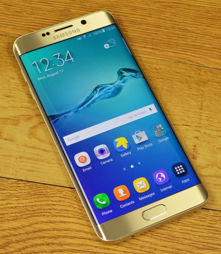 Samsung Galaxy S6 edge+ has a great display.