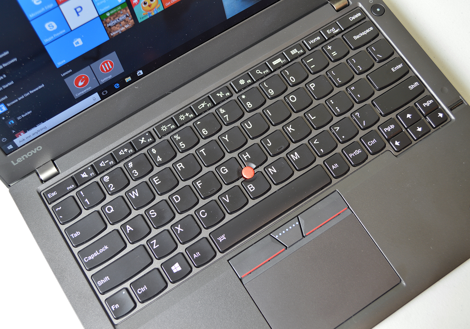 Lenovo ThinkPad X260 Review Balanced for Business Travelers