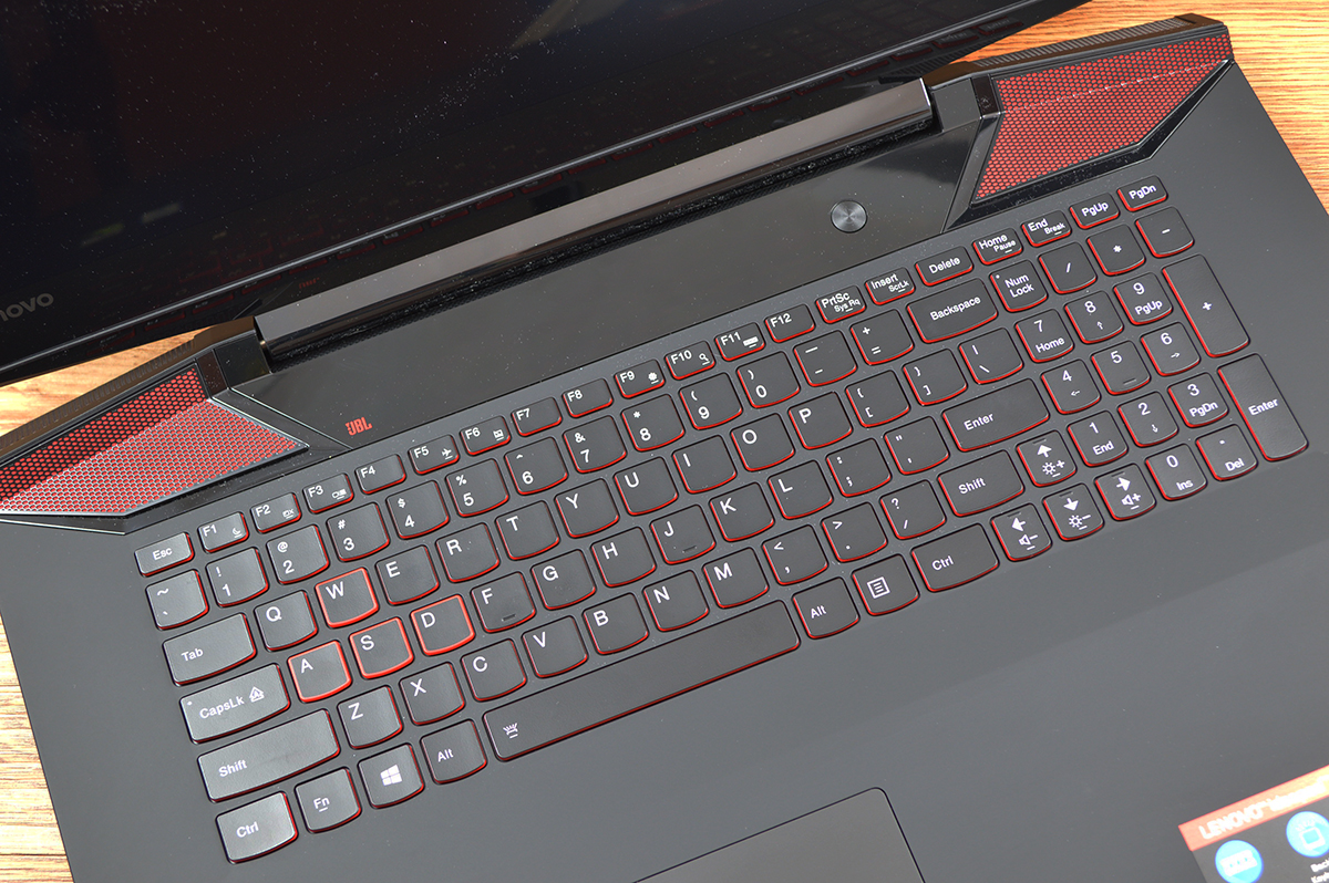 Lenovo ideapad Y700 Review: A Balanced Behemoth