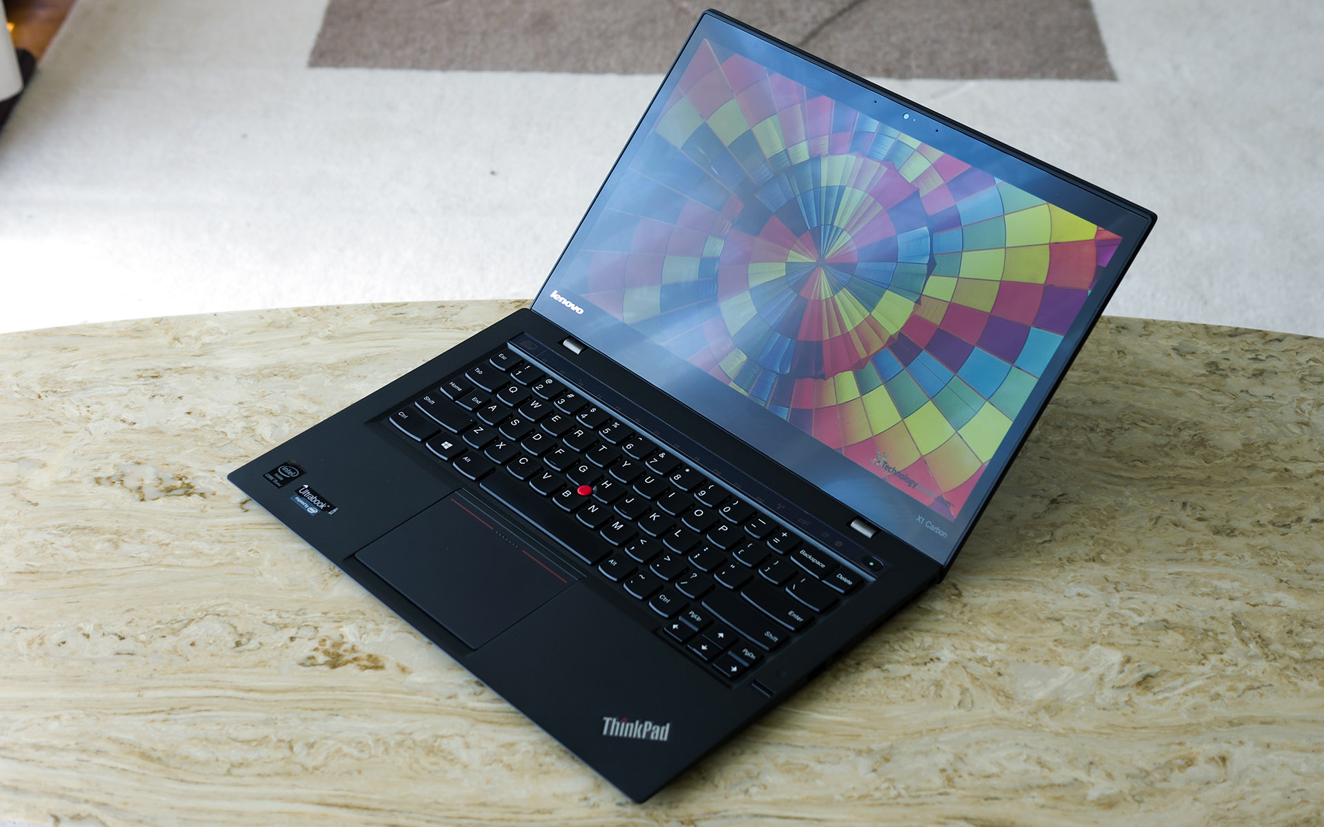 Lenovo ThinkPad X1 Carbon - JDMagazine