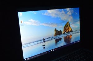 ideapad 710s screen side